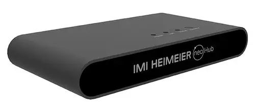 Ein schwarzer neoHub von IMI Heimeier mit abgerundeten Kanten, mehreren Tasten auf der Oberseite und einem eleganten, minimalistischen Design.